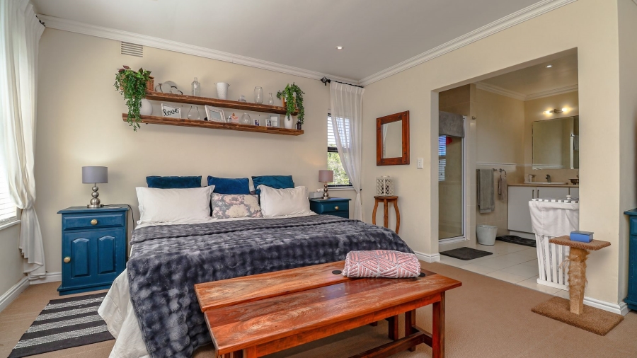 5 Bedroom Property for Sale in Knysna Heights Western Cape